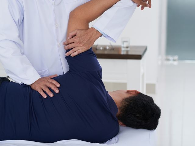 Professional spine adjustment